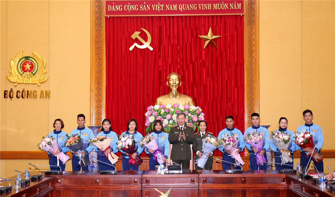 Tuyên dương, khen thưởng Đoàn Thể thao Công an nhân dân tham dự Đại hội Thể thao toàn quốc lần thứ VIII năm 2018