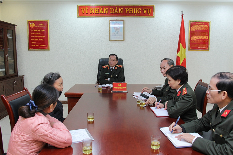 Lãnh đạo Bộ Công an tiếp công dân định kỳ