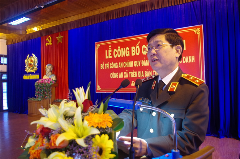 Công an tỉnh Kon Tum công bố quyết định bố trí Công an chính quy đảm nhiệm các chức danh Công an xã trên địa bàn tỉnh