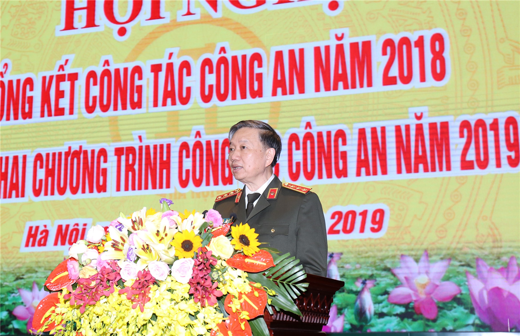 Xây dựng lực lượng Công an Thủ đô ngày càng trong sạch, vững mạnh, gần dân, sát dân, sát tình hình cơ sở