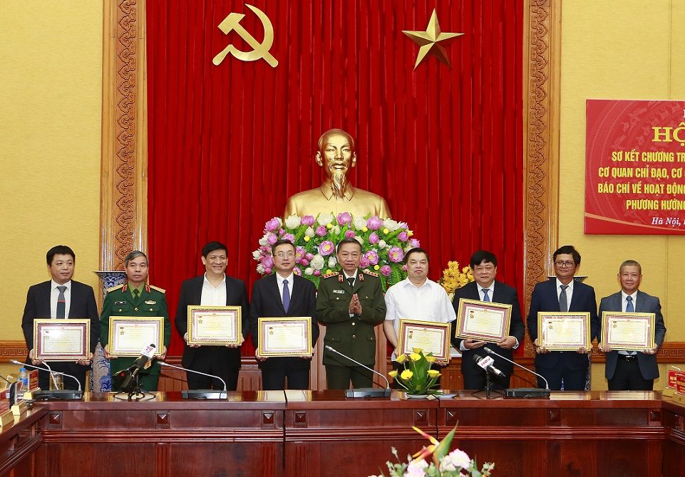 Bộ Công an sơ kết Chương trình phối hợp với cơ quan chỉ đạo, cơ quan quản lý và cơ quan thông tấn, báo chí về hoạt động thông tin, tuyên truyền năm 2018; phương hướng, nhiệm vụ năm 2019