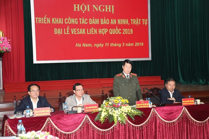 Thứ trưởng Bùi Văn Nam kiểm tra công tác đảm bảo an ninh, an toàn Đại lễ Vesak 2019 tại Chùa Tam Chúc, tỉnh Hà Nam