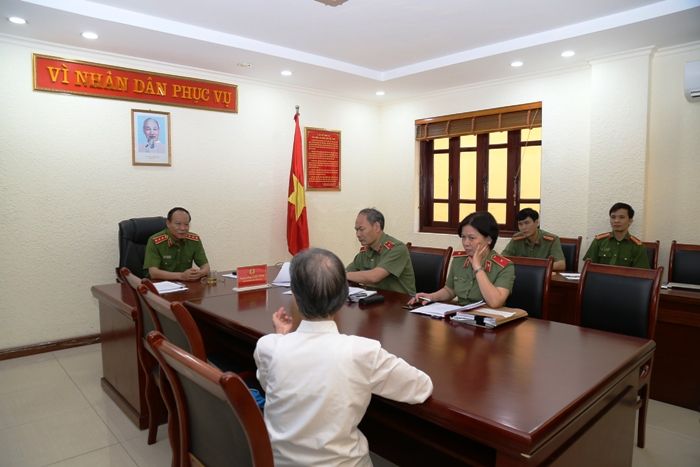 Thứ trưởng Lê Quý Vương chủ trì tiếp công dân định kỳ tháng 4/2019