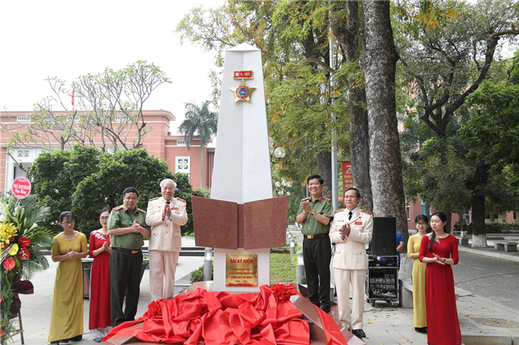 Khánh thành Đài kỷ niệm Công an chi viện chiến trường miền Nam thời kỳ kháng chiến chống Mỹ, cứu nước