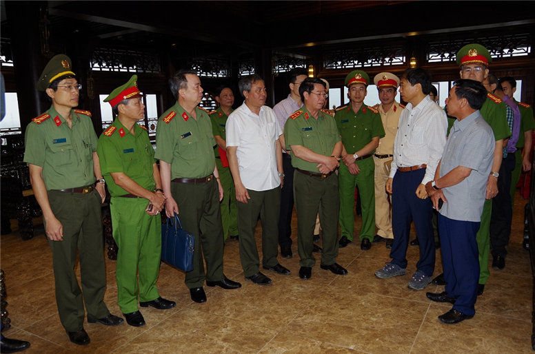 Thứ trưởng Bùi Văn Nam kiểm tra công tác đảm bảo an ninh, trật tự phục vụ Đại lễ Vesak Liên Hiệp Quốc 2019
