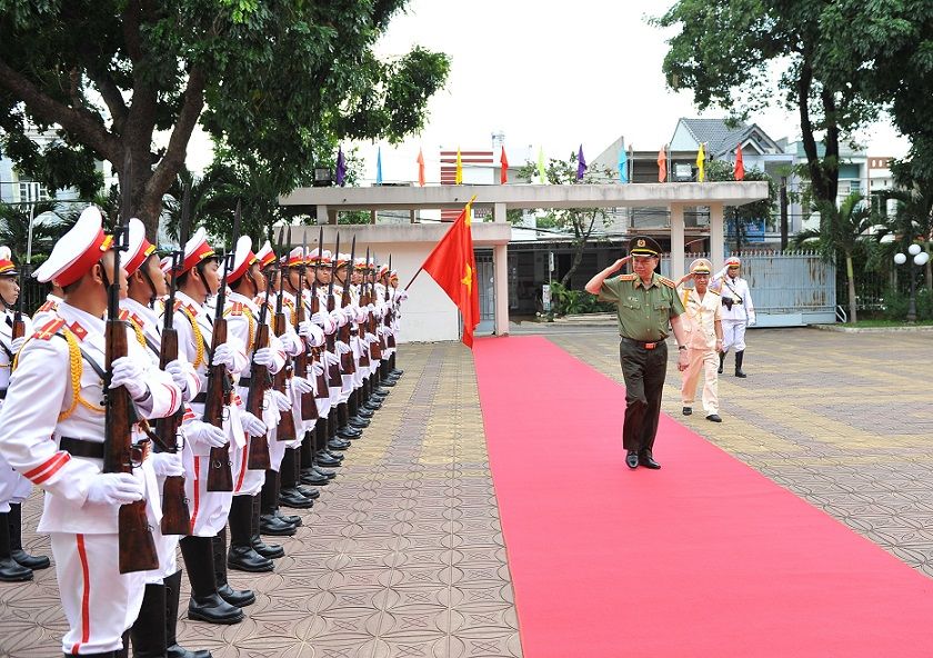 Đoàn công tác Bộ Công an kiểm tra kết quả triển khai bố trí Công an chính quy đảm nhiệm chức danh Công an xã trên toàn địa bàn tỉnh Kon Tum