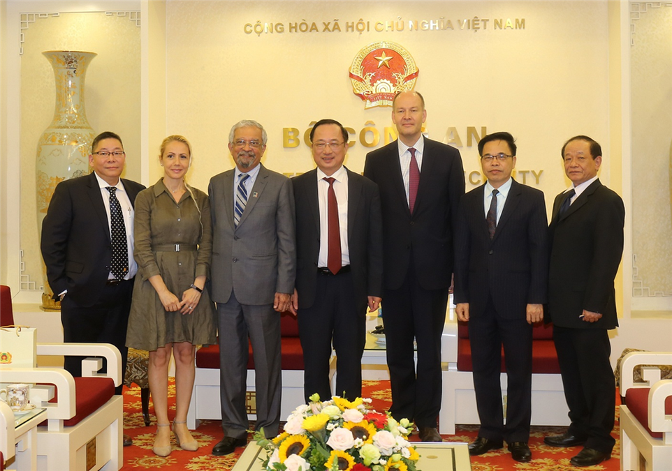 Tiếp tục góp phần đảm bảo an ninh, an toàn trong khu vực và trên thế giới