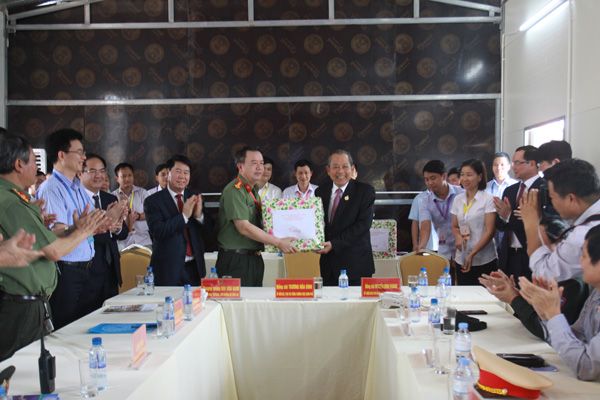 Phó Thủ tướng Thường trực Chính phủ Trương Hòa Bình biểu dương lực lượng Công an nhân dân sau thành công của Đại lễ Phật đản Vesak 2019
