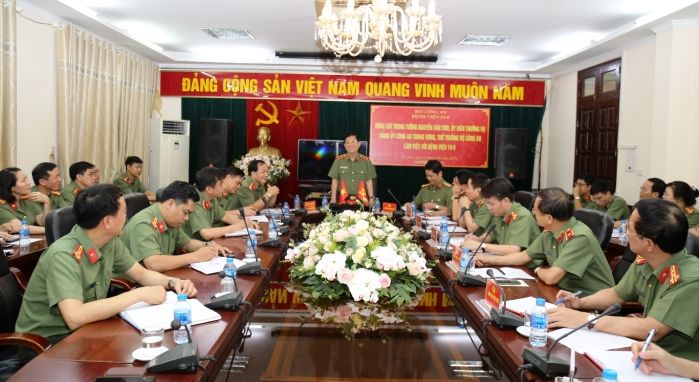 Thứ trưởng Nguyễn Văn Sơn làm việc với Bệnh viện 198 Bộ Công an