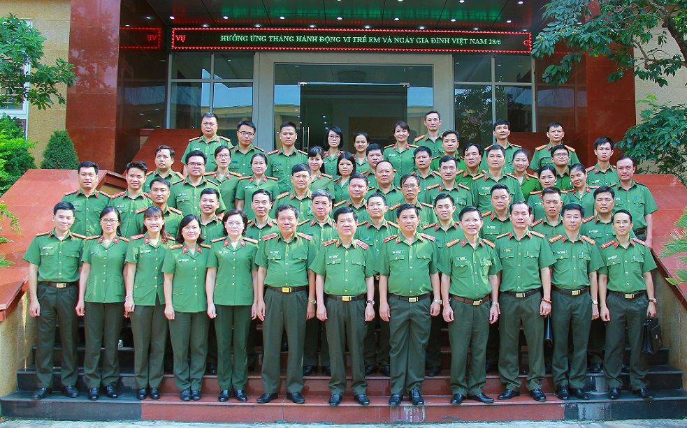 Khai giảng Lớp bồi dưỡng công tác văn phòng cấp ủy trong Công an nhân dân năm 2019