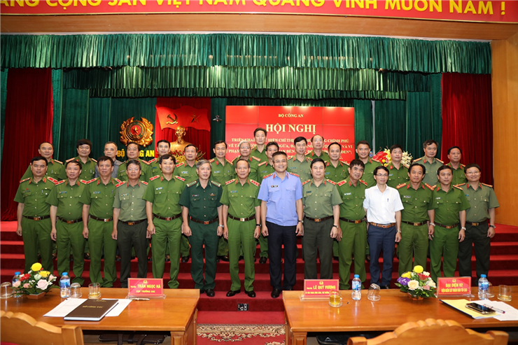 Đẩy mạnh tấn công trấn áp tội phạm có tổ chức, tội phạm mua bán người, tội phạm xuyên quốc gia
