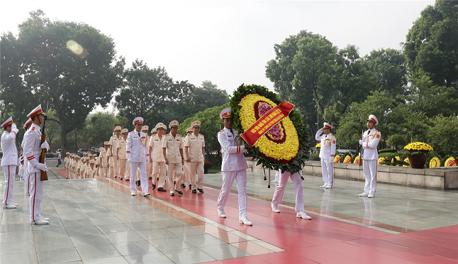 Đảng ủy Công an Trung ương, Bộ Công an dâng hương tưởng niệm các Anh hùng liệt sỹ