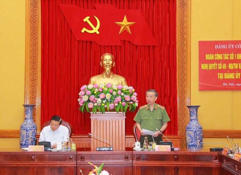 Đoàn công tác số 1, Ban Chỉ đạo Đề án tổng kết Nghị quyết số 49-NQ/TW, Ban Chỉ đạo tổng kết 10 năm thực hiện Chỉ thị số 33-CT/TW làm việc với Đảng ủy Công an Trung ương