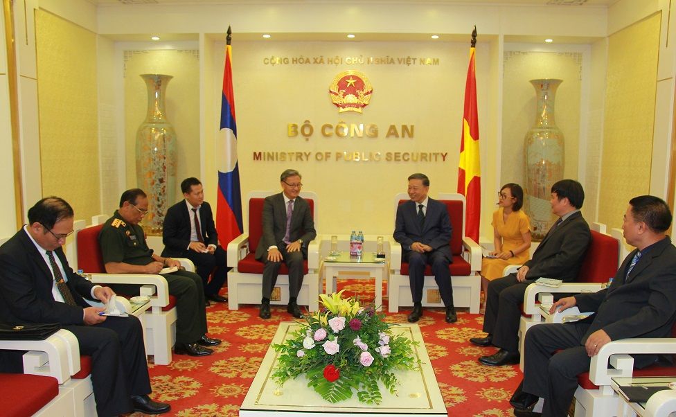 Bộ trưởng Tô Lâm tiếp Đại sứ Lào tại Việt Nam