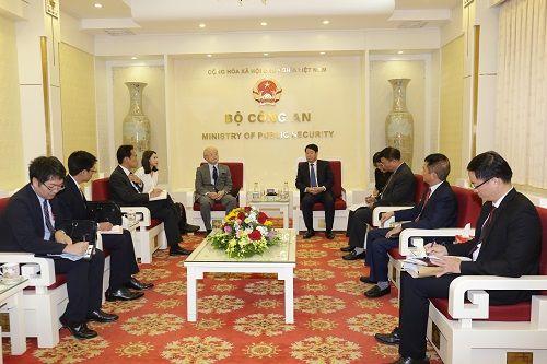 Thứ trưởng Bùi Văn Nam tiếp Phó Chủ tịch Ủy ban Công an Quốc gia Nhật Bản