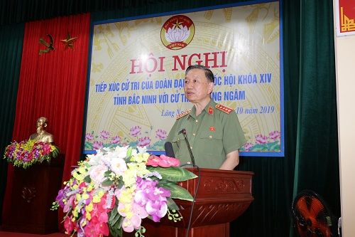 Bộ trưởng Tô Lâm tiếp xúc cử tri xã Lãng Ngâm, huyện Gia Bình, tỉnh Bắc Ninh