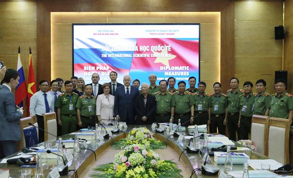Hội thảo khoa học quốc tế “Biện pháp ngoại giao trong bảo vệ an ninh quốc gia”