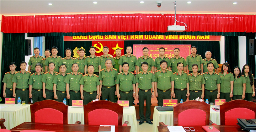 Khai giảng Lớp Bồi dưỡng nghiệp vụ công tác tham mưu Công an nhân dân năm 2019