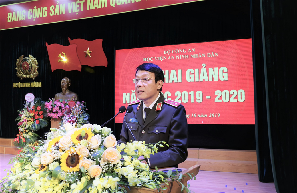 Thứ trưởng Lương Tam Quang dự Lễ khai giảng năm học mới tại Học viện An ninh nhân dân
