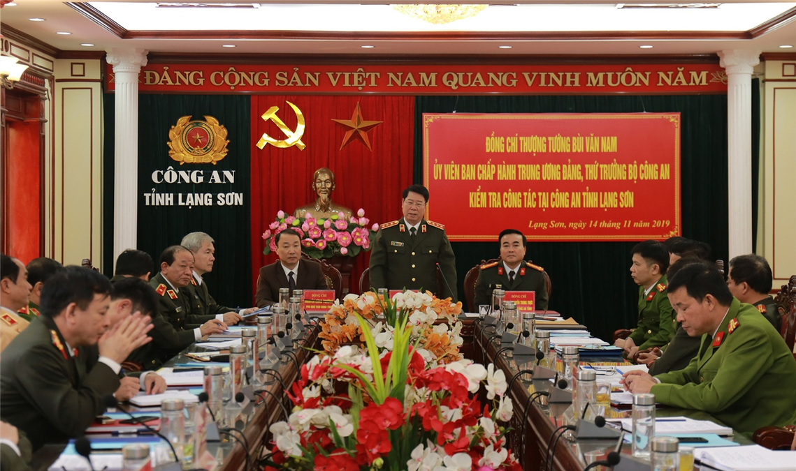 Thứ trưởng Bùi Văn Nam kiểm tra công tác tại Công an tỉnh Lạng Sơn