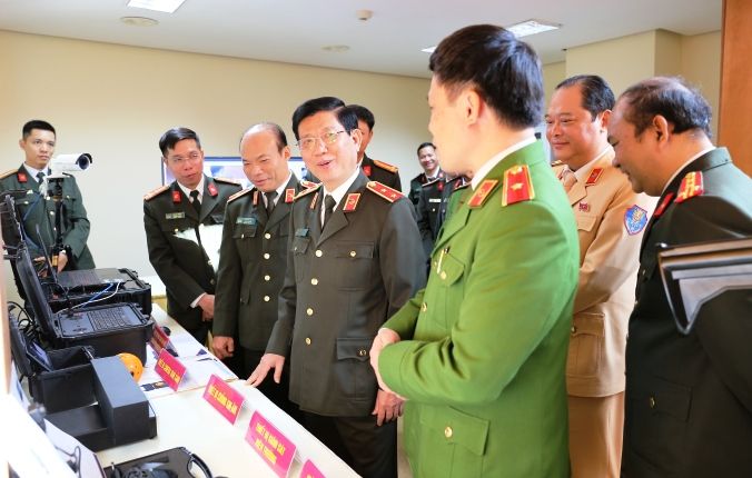 Ứng dụng khoa học kỹ thuật và công nghệ đáp ứng yêu cầu công tác Công an trong tình hình mới
