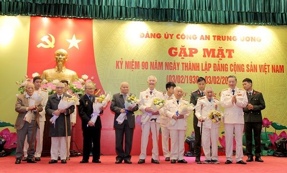 Bộ Công an tổ chức gặp mặt nhân kỷ niệm 90 năm Ngày thành lập Đảng Cộng sản Việt Nam