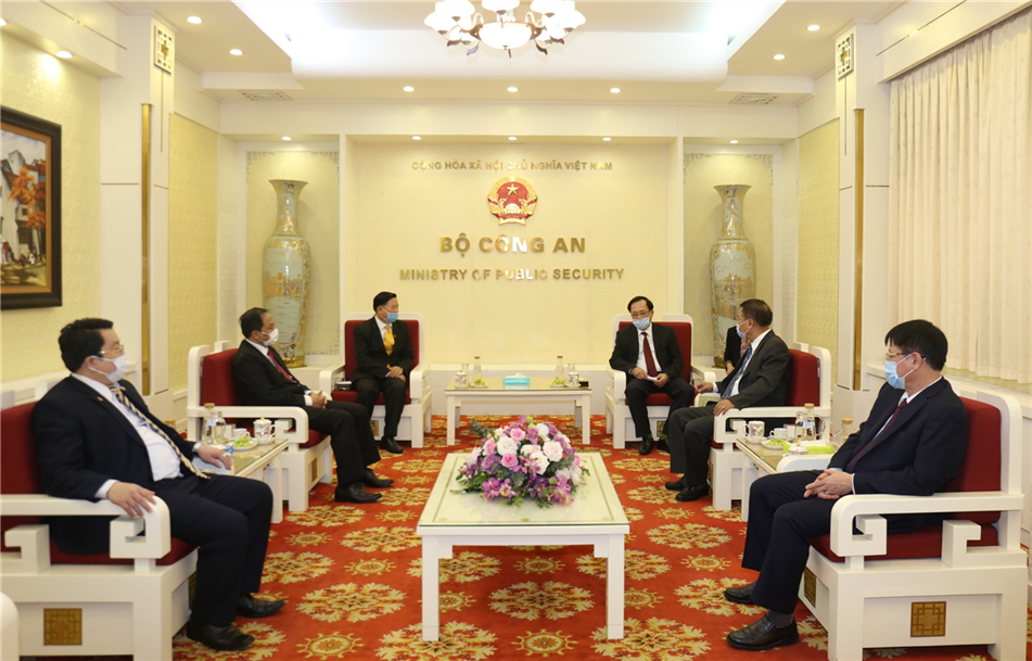 Thứ trưởng Nguyễn Văn Thành tiếp Trưởng Cơ quan đại diện Bộ An ninh Lào tại Việt Nam