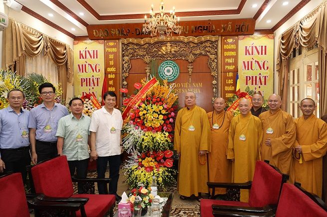 Lãnh đạo Bộ Công an chúc mừng Giáo hội Phật giáo Việt Nam và các tăng ni, phật tử nhân dịp Đại lễ Phật đản 2564