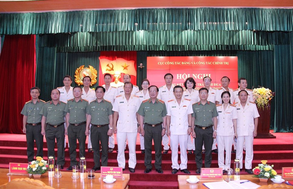 Nâng cao hiệu quả các mặt công tác đảng, công tác chính trị của lực lượng Công an nhân dân trong tình hình mới