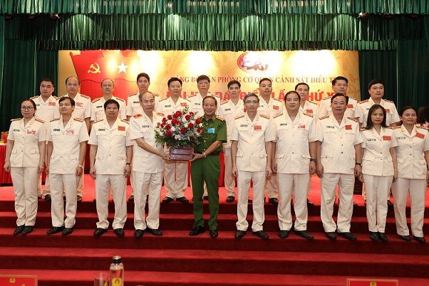 Thứ trưởng Lê Quý Vương dự, phát biểu chỉ đạo tại Đại hội đại biểu Đảng bộ Văn phòng Cơ quan Cảnh sát điều tra lần thứ XIV