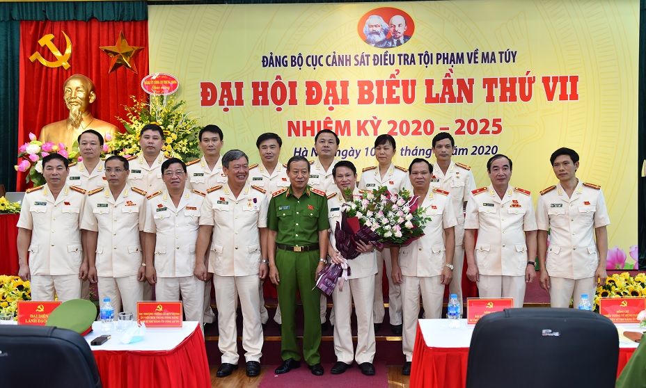 Thứ trưởng Lê Quý Vương dự Đại hội Đảng bộ Cục Cảnh sát điều tra tội phạm về ma túy lần thứ VII