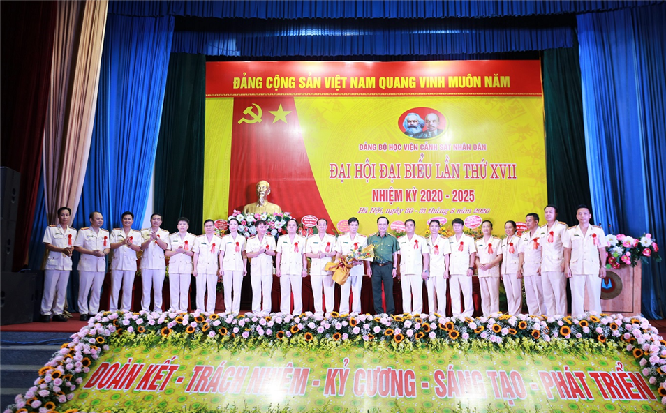 Xây dựng Đảng bộ Học viện Cảnh sát nhân dân nhiệm kỳ 2020 - 2025 thật sự trong sạch, vững mạnh và mẫu mực toàn diện