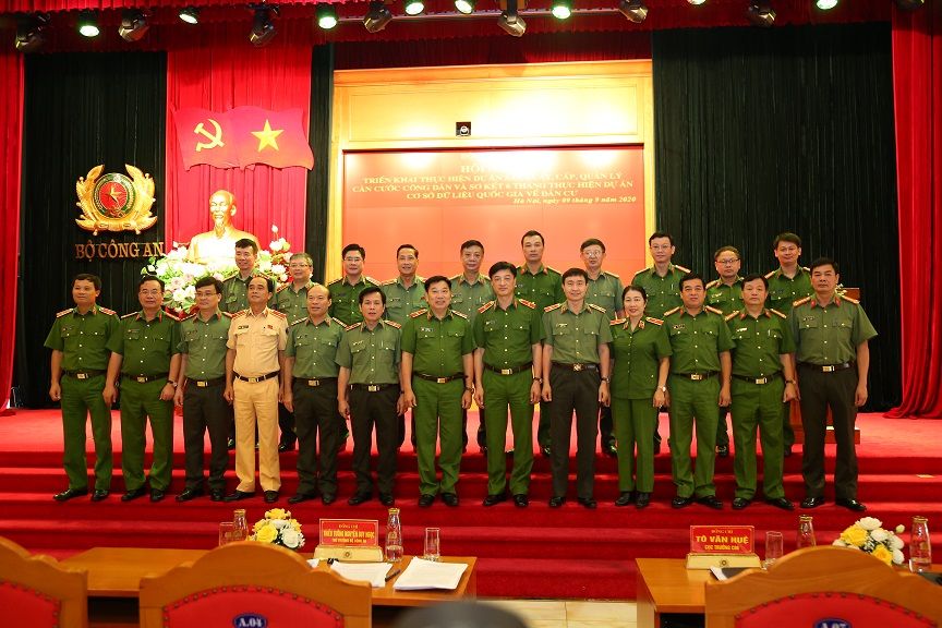 Bộ Công an tổ chức Hội nghị triển khai dự án Căn cước công dân và sơ kết 6 tháng thực hiện dự án Cơ sở dữ liệu quốc gia về dân cư