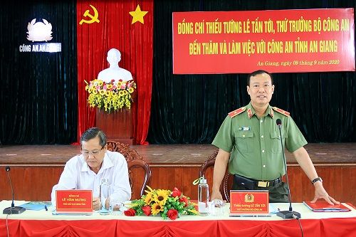 Thứ Trưởng Lê Tấn Tới thăm và làm việc tại Công an tỉnh An Giang