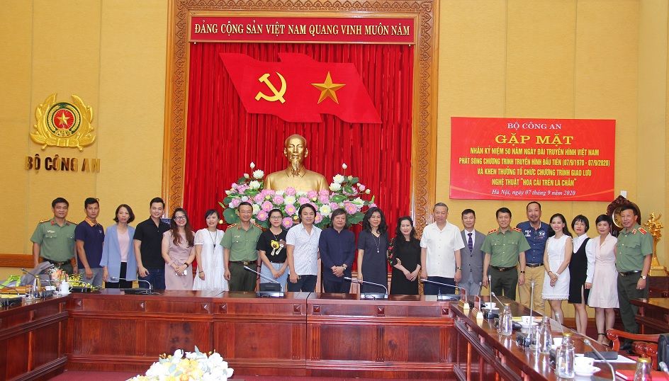 Bộ Công an khen thưởng tập thể, cá nhân xuất sắc thuộc Đài Truyền hình Việt Nam