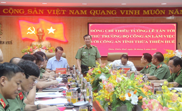 Thứ trưởng Lê Tấn Tới làm việc với Công an tỉnh Thừa Thiên- Huế