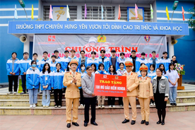 Đẩy mạnh tuyên truyền pháp luật về an toàn giao thông cho học sinh