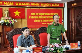 Thứ trưởng Lê Quý Vương làm việc với Công an tỉnh Đắk Lắk