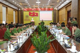 Thứ trưởng Lê Quốc Hùng kiểm tra công tác chuẩn bị Đại hội đảng tại Đảng bộ Công an tỉnh Quảng Bình