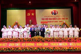 Đảng bộ Công an tỉnh Đồng Nai phải hết lòng giúp đỡ nhân dân và dựa vào nhân dân để hoàn thành tốt nhiệm vụ chính trị được giao