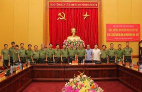Nghiệm thu cấp Bộ Đề tài “Lịch sử Đảng bộ Công an Trung ương (1945 – 2015)"