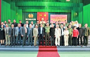 Lãnh đạo Bộ Công an gặp mặt cán bộ Công an cấp cao nghỉ hưu tại miền Trung