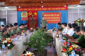 Bộ trưởng Tô Lâm thăm và làm việc tại huyện đảo Lý Sơn, tỉnh Quảng Ngãi