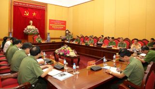 Lực lượng Công an nhân dân với vai trò nòng cốt, luôn xung kích đi đầu trong việc phòng, chống thiên tai, tìm kiếm cứu nạn, cứu hộ