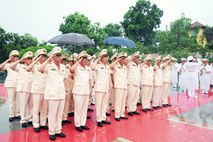 Đảng ủy Công an Trung ương, Bộ Công an dâng hương tưởng niệm các Anh hùng liệt sỹ