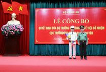 Công bố quyết định bổ nhiệm Cục trưởng Cục Trang bị và kho vận
