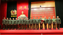 Công bố Quyết định về tổ chức bộ máy, tổ chức đảng và công tác cán bộ của Văn phòng Bộ Công an
