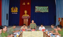 Thứ trưởng Nguyễn Văn Sơn kiểm tra công tác tại Công an tỉnh Cà Mau