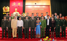 Mít tinh hưởng ứng Ngày Pháp luật nước Cộng hòa xã hội chủ nghĩa Việt Nam