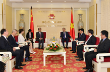Việt Nam coi trọng việc phát triển quan hệ ổn định, lành mạnh và bền vững với Trung Quốc